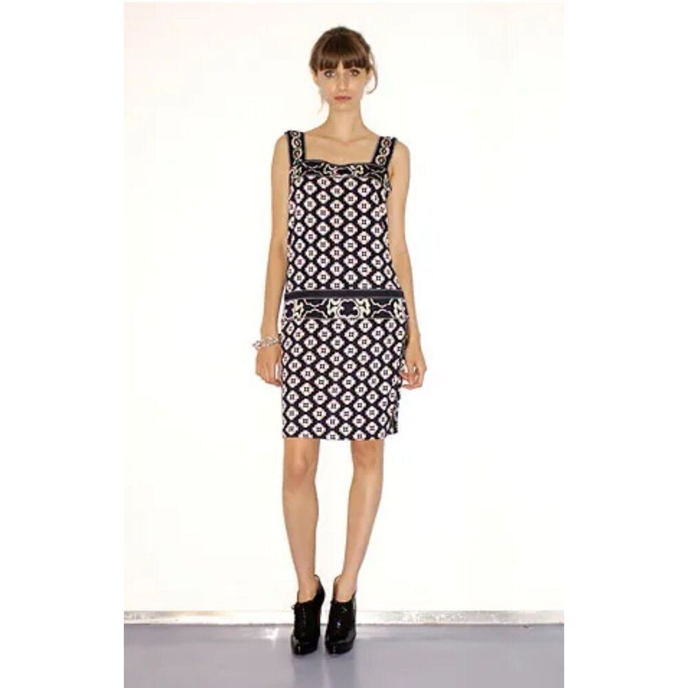 Diane Von Furstenberg 100% Silk Geo Print Vouge Runway Summer Collection NWT 8
